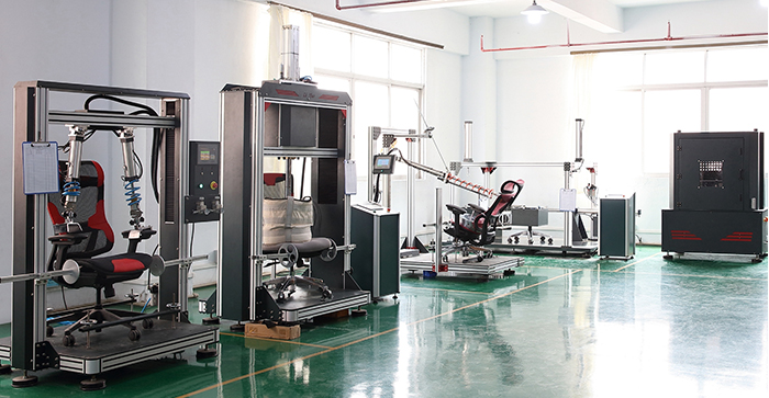 每个新设计在上市前都必须通过BIFMA测试。我们拥有自己的BIFMA测试中心，可以帮您进行一系列测试。